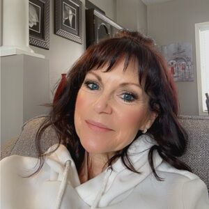 Meet your Posher, Linda